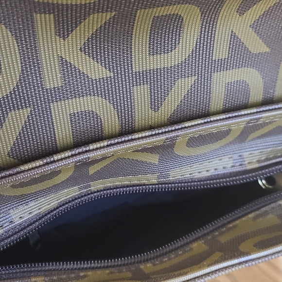 Dk Logo Handbag - Picture 5 of 5